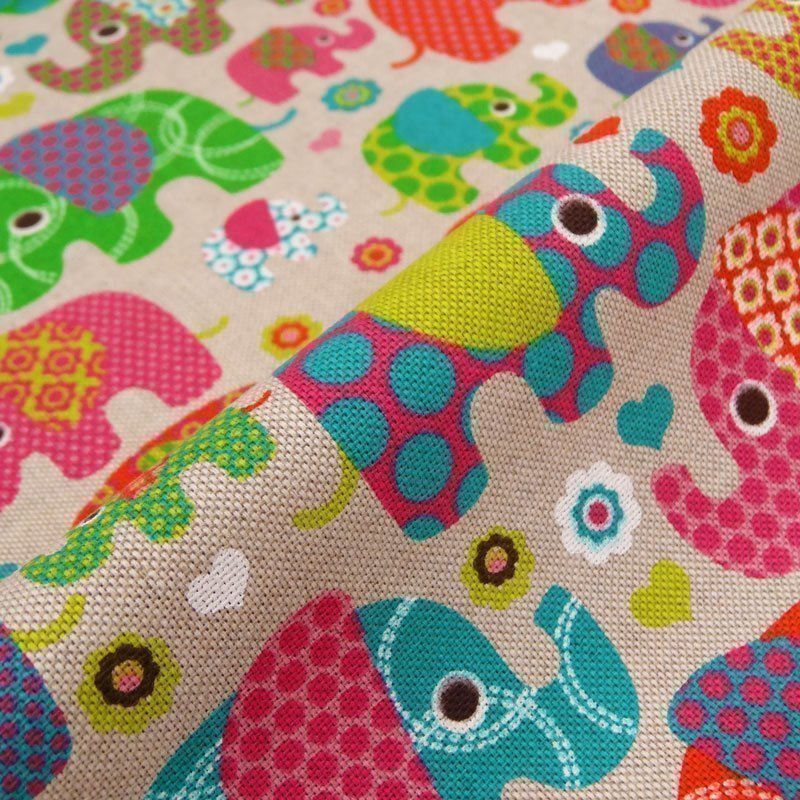 Tissu Toile Coton Beige Éléphants rouges et roses