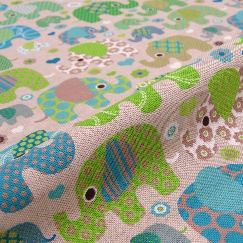 Tissu Toile Coton Beige Eléphants verts et bleus