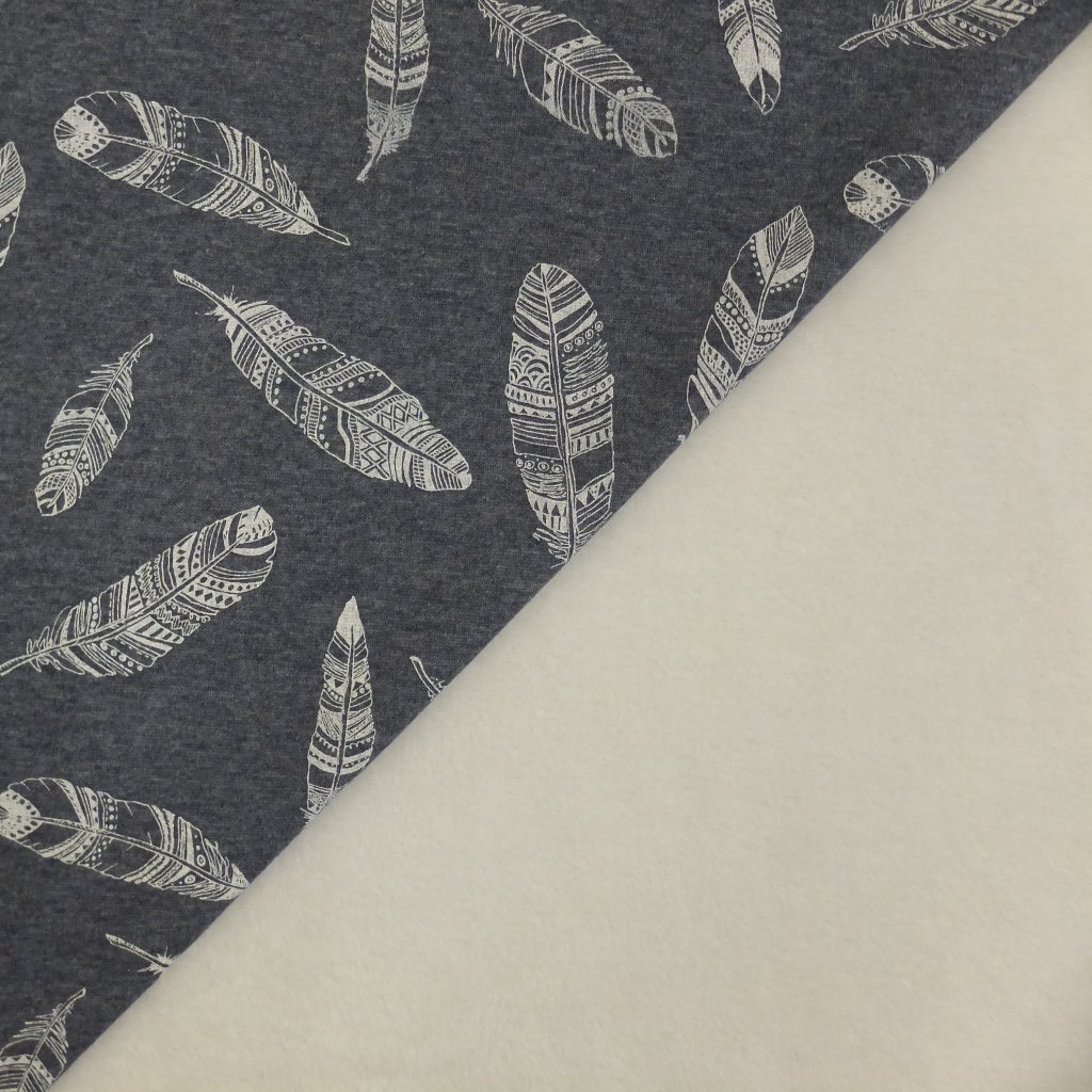 Tissu Sweat envers minky Bleu jean chiné Plumes blanches