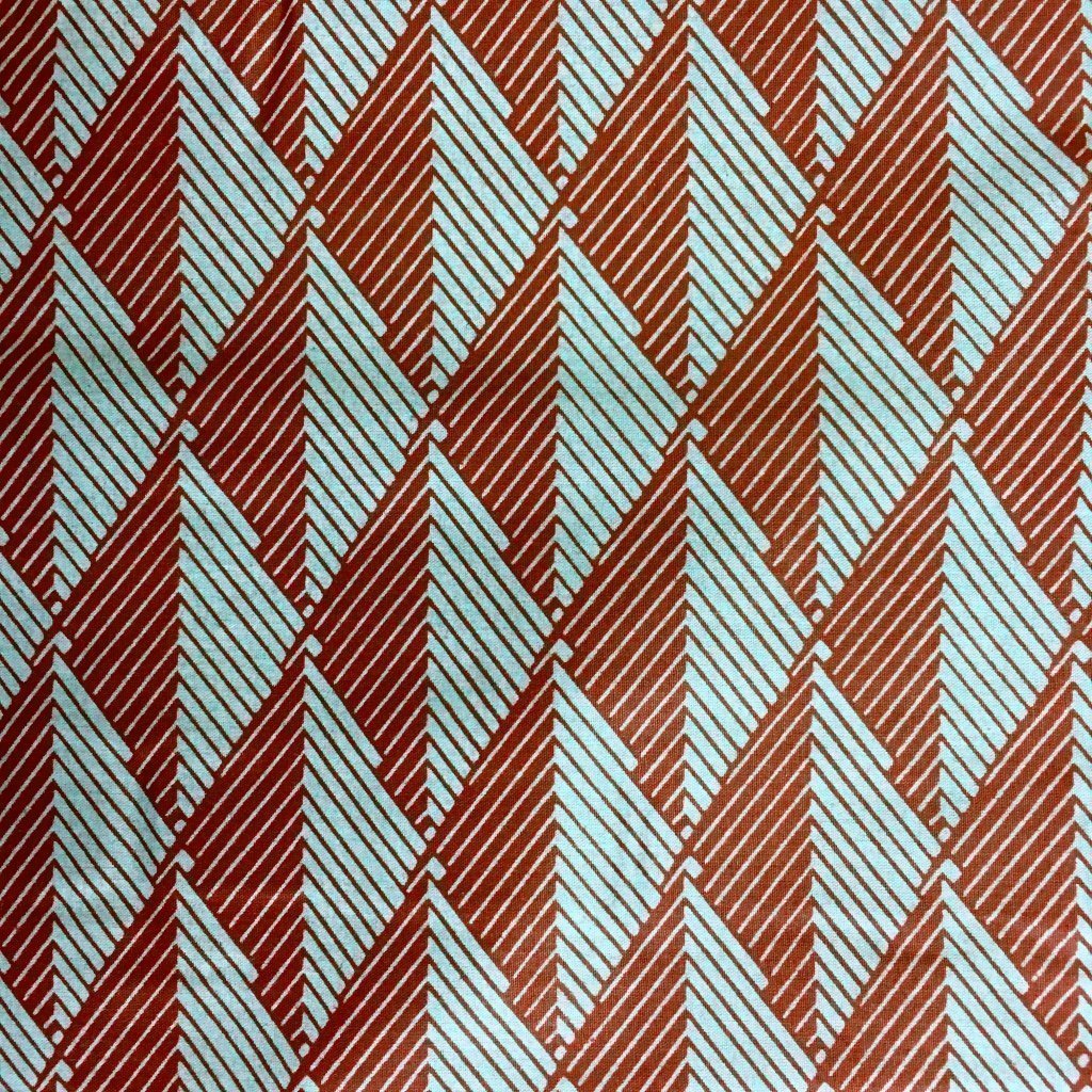 Tissu Wax africain N° 146 Beige Motifs africain Rouges