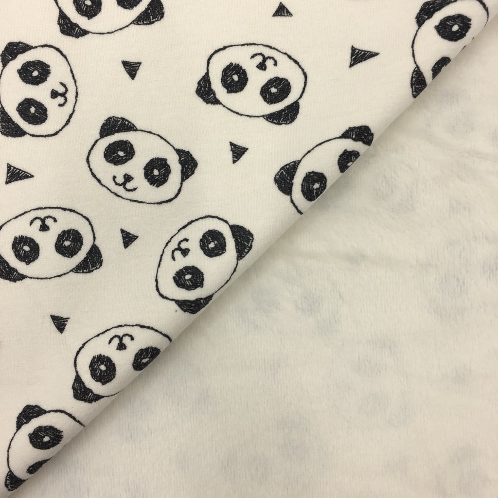 Tissu Sweat Envers Minky Blanc cassé Pandas et triangles Noirs