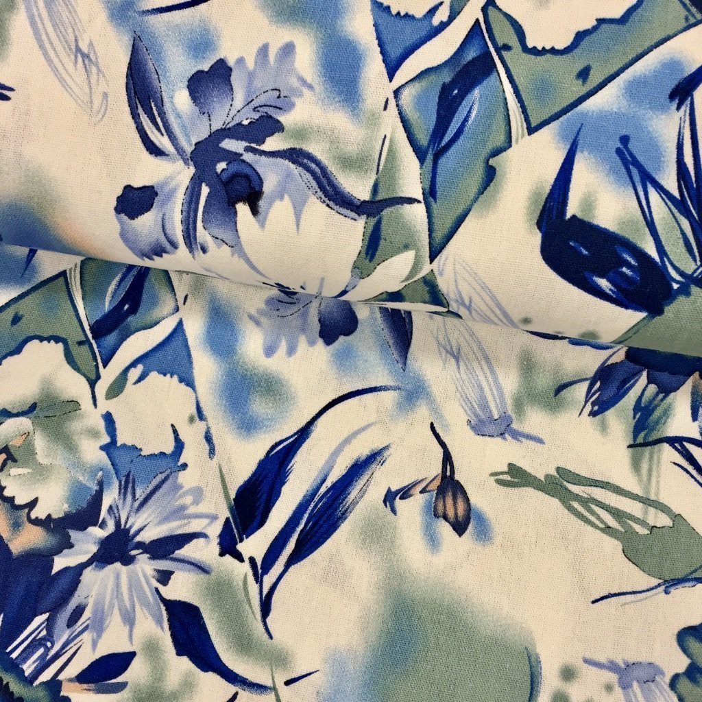 Tissu Viscose aspect lin Blanc Fleurs Bleues et vert clair