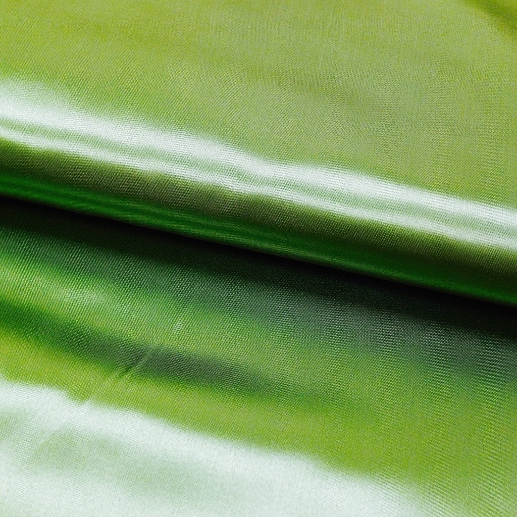 Tissu Satin uni Vert pomme