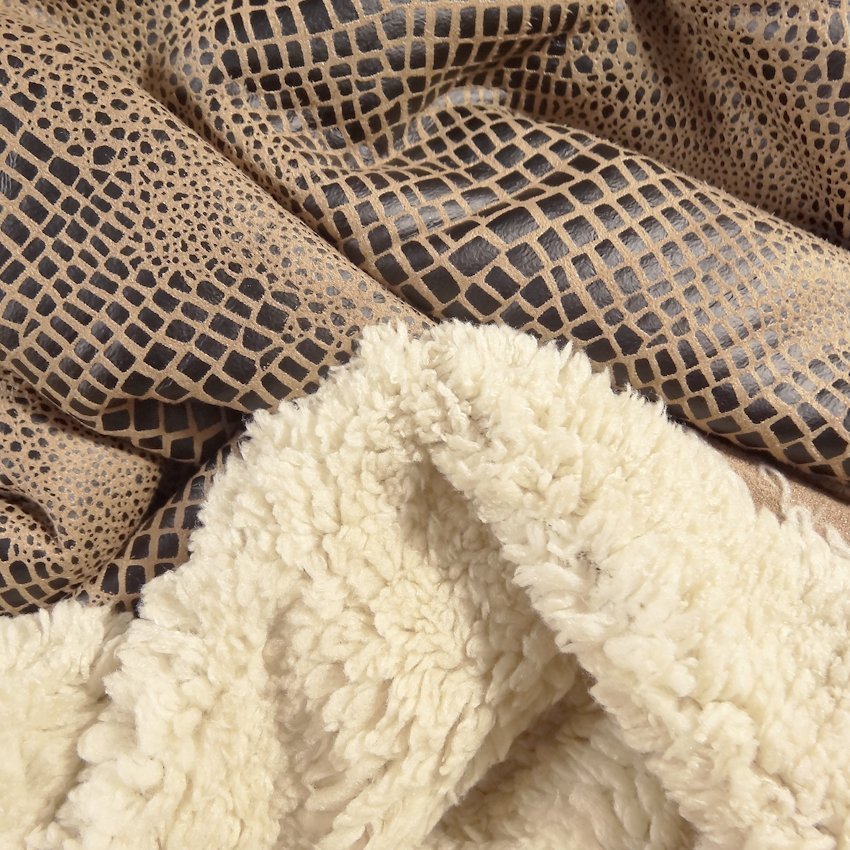 Tissu Simili cuir beige envers fausse fourrure mouton
