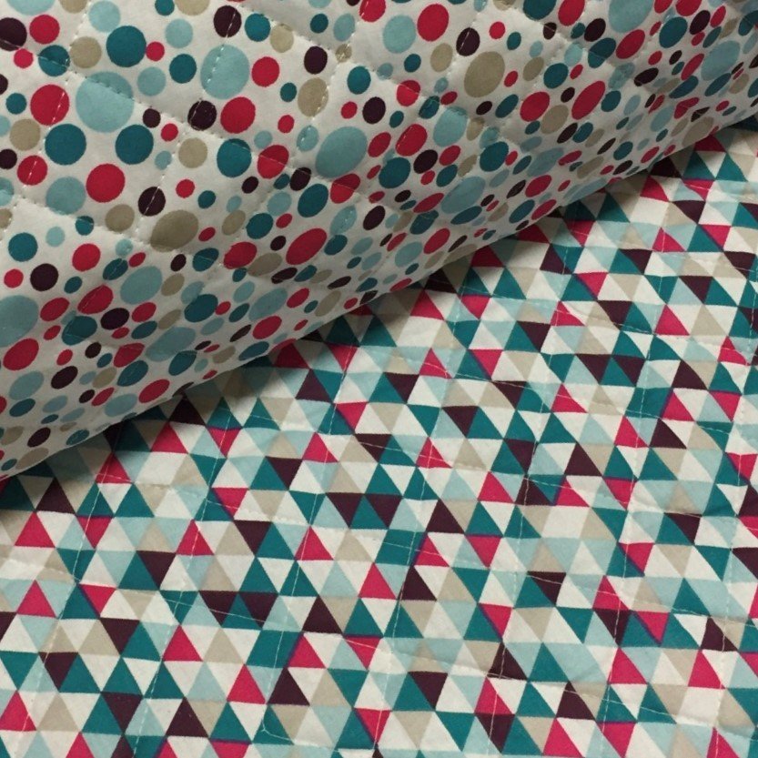 Tissu Matelassé Blanc Pois Rose fuschia et bleus