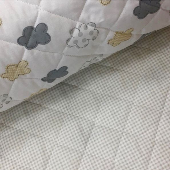 Tissu Matelassé Blanc Nuages Gris et beiges - Par 10 cm