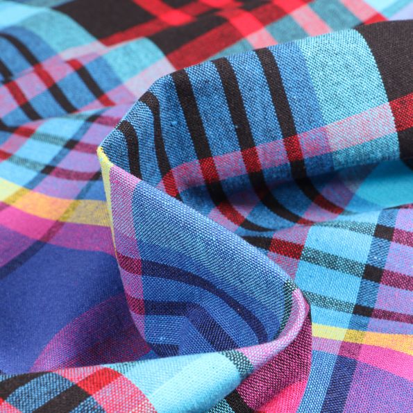 Tissu Chemise N°20 sur fond Bleu turquoise - Par 10 cm