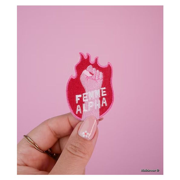 Ecusson Thermocollant Femme Alpha