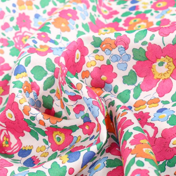 Tissu Liberty of London Betsy Fuschia sur fond Blanc - Par 10 cm