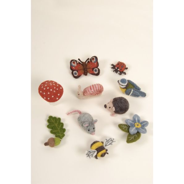 Livre de 10 modèles de feutrage cactus et succulentes