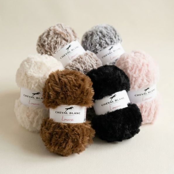 Fil à Tricoter Cheval Blanc effet fourrure Louve - 6 Couleurs