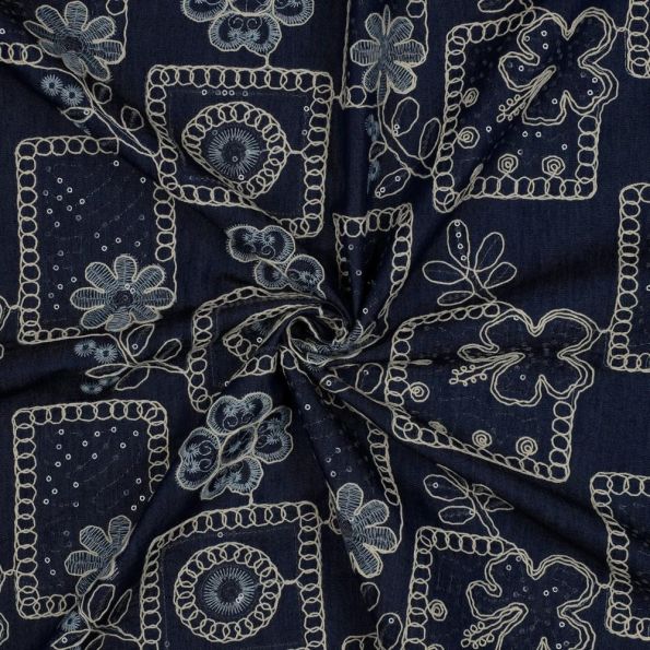 Tissu Jean Denim Coton brodé Fleurs et sequins sur fond Bleu marine - Par 10 cm