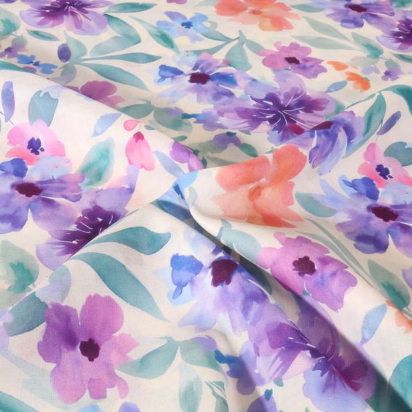 Tissu Voile de Viscose digital Fleurs lilas aquarelle sur fond Blanc cassé - Par 10 cm
