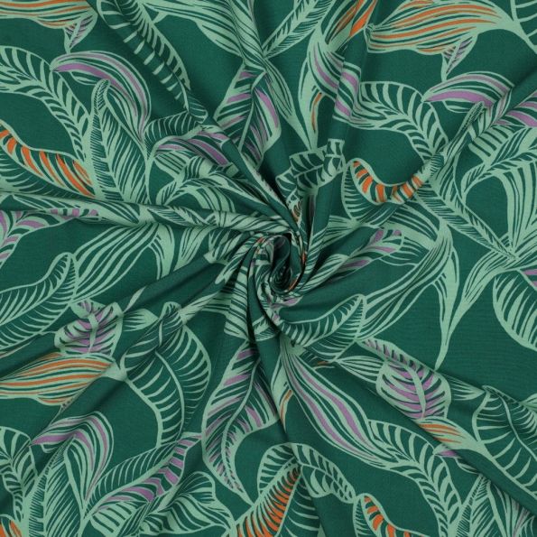 Tissu Viscose EcoVero feuilles Tropicales sur fond Vert sapin - Par 10 cm