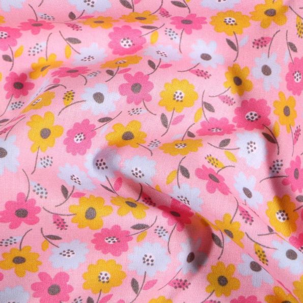Tissu Coton imprimé Fleurs Vinties sur fond Rose - Par 10 cm
