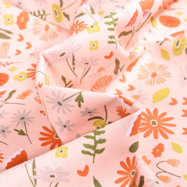 Tissu Coton imprimé Bio Fleurs des champs sur fond Rose nude - Par 10 cm