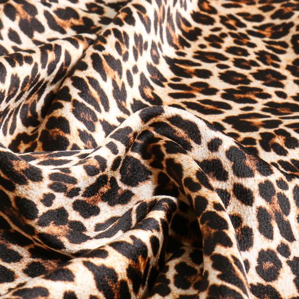 Tissu Satin imprimé Léopard sur fond Beige - Par 10 cm