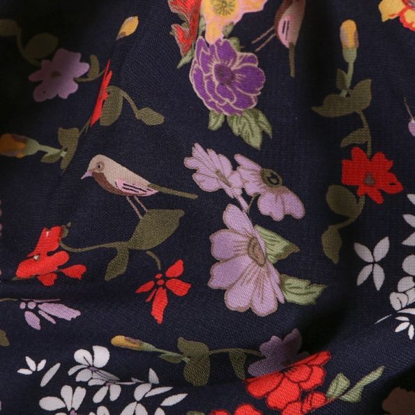 Tissu Crêpe  Fleurs et oiseaux sur fond Bleu marine - Par 10 cm