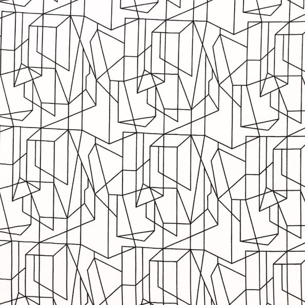 Tissu Voile Motifs Géométriques Noirs sur fond Blanc - Par 10 cm