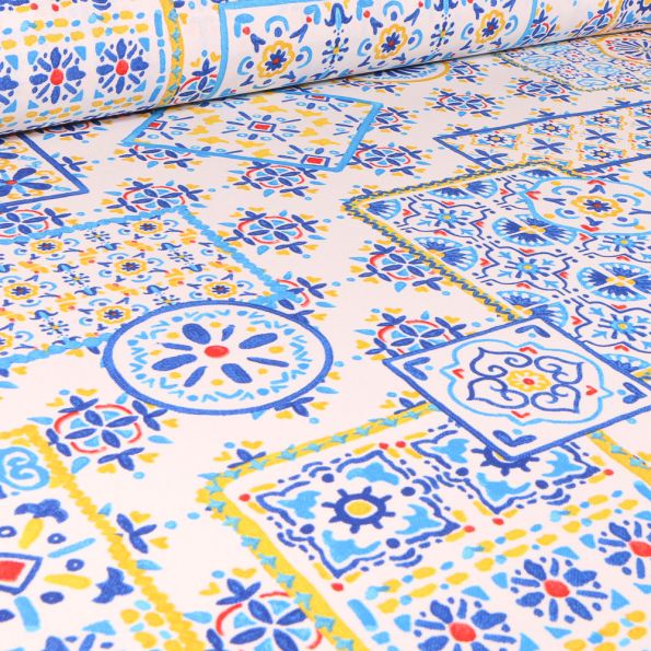 Tissu Toile de Coton Motifs pavés de ciment sur fond Blanc - Par 10 cm