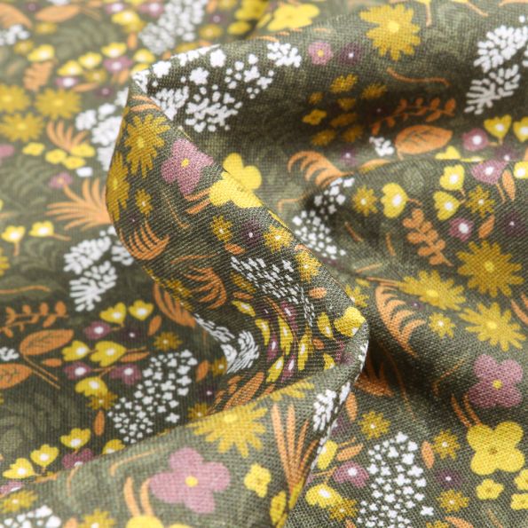 Tissu Coton imprimé Bio Fleurs jaunes et orange sur fond Vert kaki - Par 10 cm