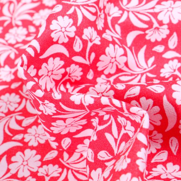 Tissu Coton MC Fabrics Garden sur fond Rouge griotte - Par 10 cm