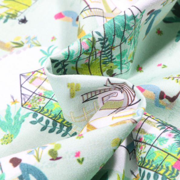 Tissu Coton MC Fabrics Jardinage et détente sur fond Vert menthe - Par 10 cm