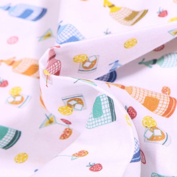 Tissu Coton MC Fabrics Cocktails sur fond Blanc - Par 10 cm