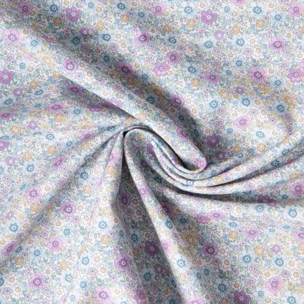 Tissu Coton imprimé Liberté floral  bleu violet sur fond Blanc - Par 10 cm