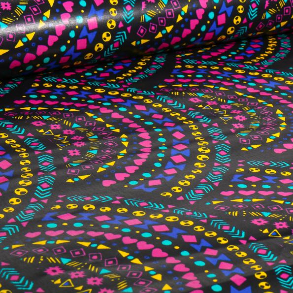 Tissu Wax africain n° 728 sur fond Noir - Par 10 cm