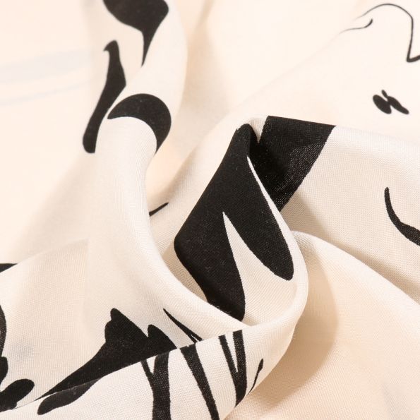 Tissu Viscose Esquisse sur fond Ecru - Par 10 cm