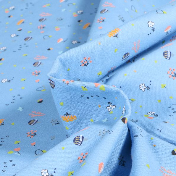 Tissu Coton imprimé Chally Jardinage sur fond Bleu ciel - Par 10 cm