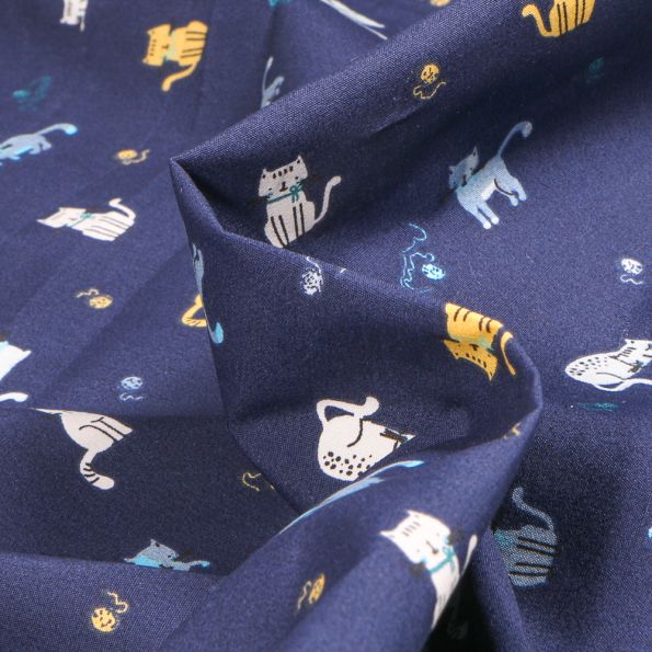 Tissu Coton imprimé Chally Chats sur fond Bleu marine - Par 10 cm
