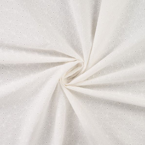 Tissu Coton brodé ajouré Fleuris sur fond Blanc cassé - Par 10 cm