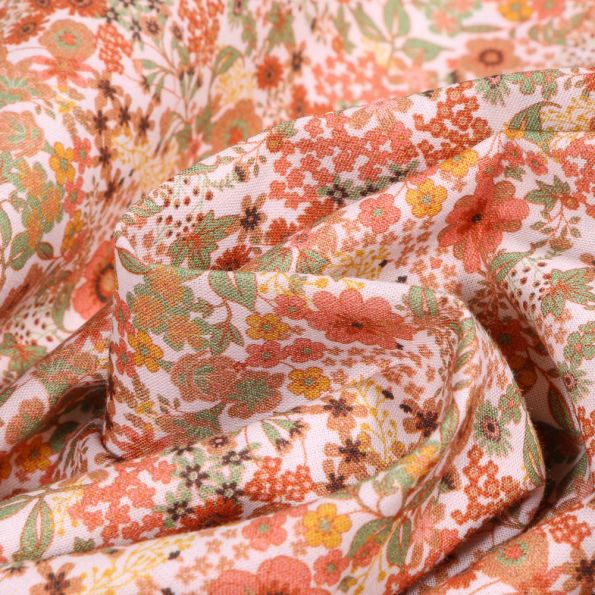 Tissu Voile de Coton Sweet Flower Louisa sur fond Blanc cassé - Par 10 cm