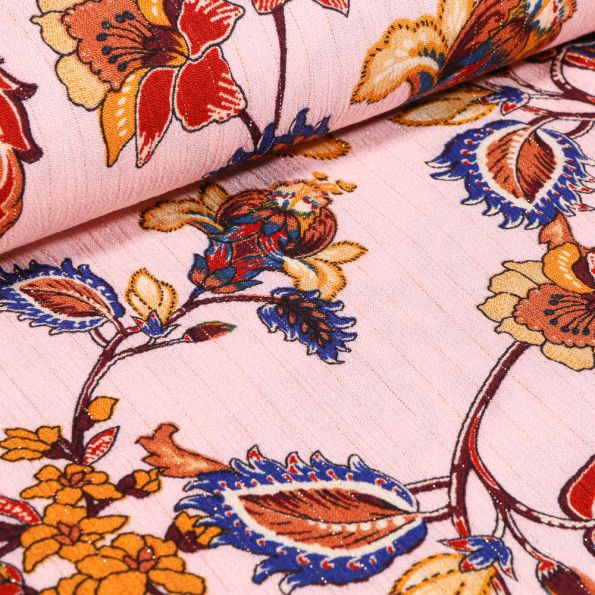 Tissu Viscose lurex Fleurs ocre et bleu sur fond Rose nude - Par 10 cm