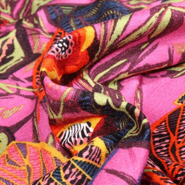 Tissu Jersey Viscose  Feuilles colorées sur fond Rose - Par 10 cm