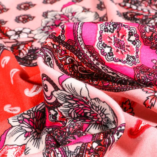 Tissu Jersey Viscose Dolorès sur fond Rose - Par 10 cm