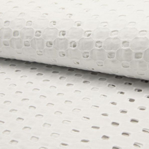 Tissu Broderie anglaise Deluxe n°850 sur fond Blanc - Par 10 cm