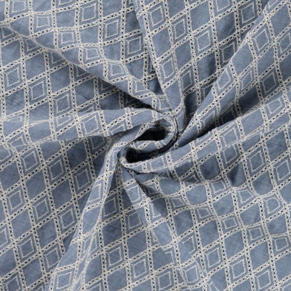 Tissu Chambray Coton Losanges brodés sur fond Bleu chiné - Par 10 cm