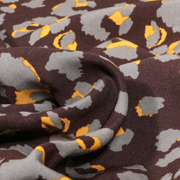 Tissu Viscose Karen sur fond Marron - Par 10 cm