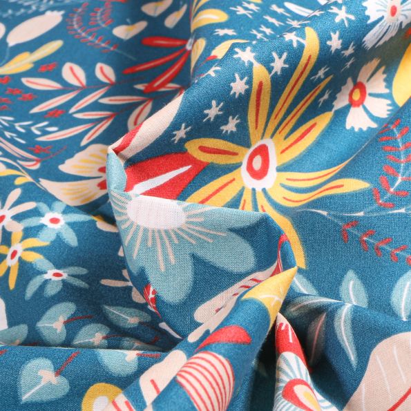 Tissu Coton imprimé Grande largeur Arty Saffy sur fond Bleu pétrole - Par 10 cm