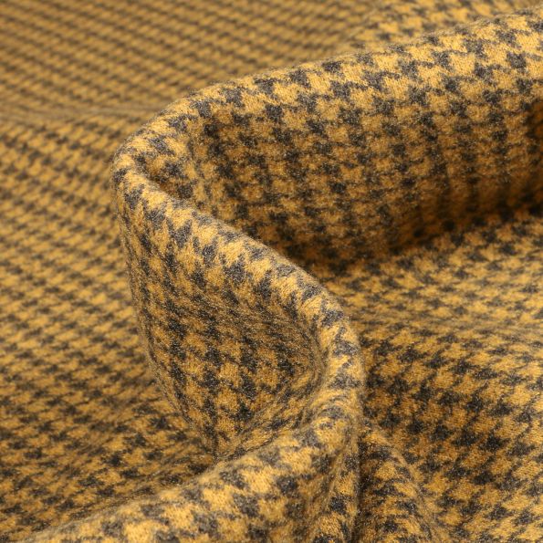 Tissu Jacquard Kathleen sur fond Ocre - Par 10 cm