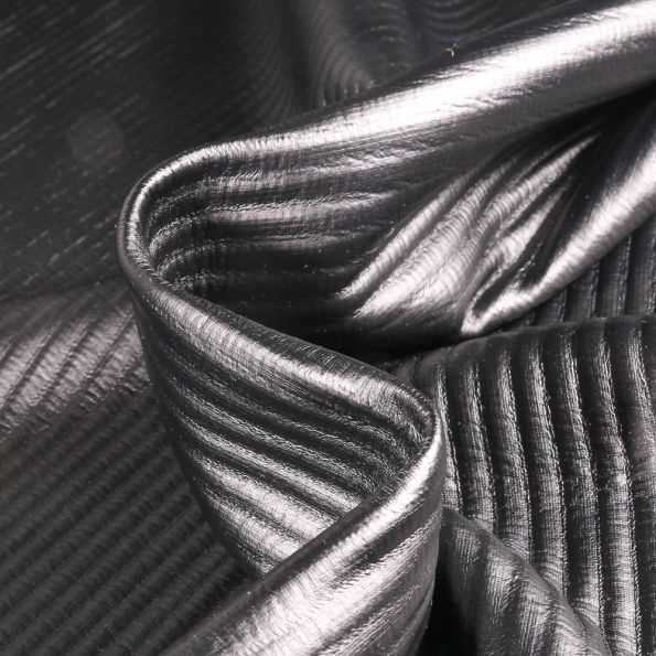 Tissu Doudoune Côtelé sur fond Argent - Par 10 cm