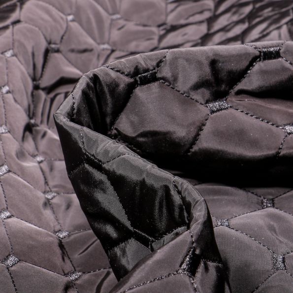 Tissu Doudoune Kélia sur fond Noir - Par 10 cm