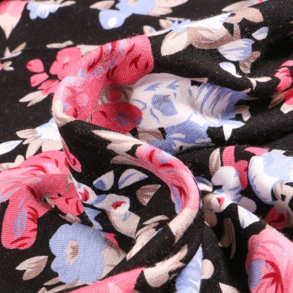 Tissu Jersey Viscose Rosye sur fond Noir - Par 10 cm