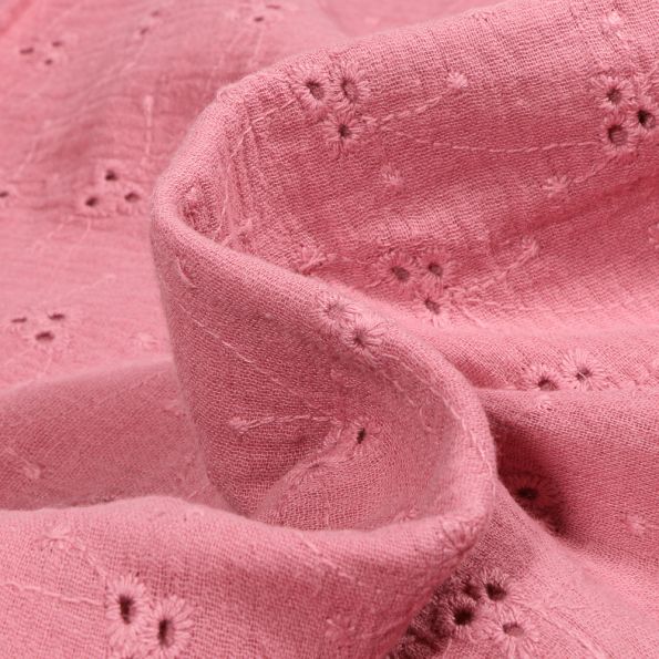 Tissu Double gaze ajouré brodé Lou sur fond Rose - Par 10 cm