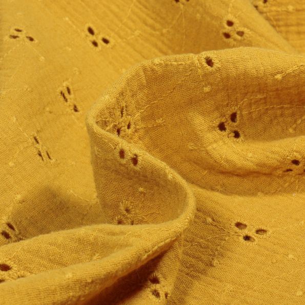 Tissu Double gaze ajouré brodé Lou sur fond Ocre - Par 10 cm