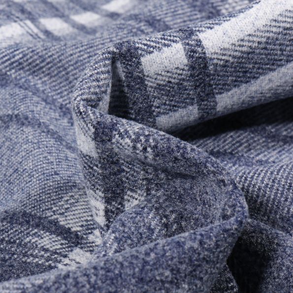 Tissu Maille lourde Charlotte sur fond Bleu - Par 10 cm