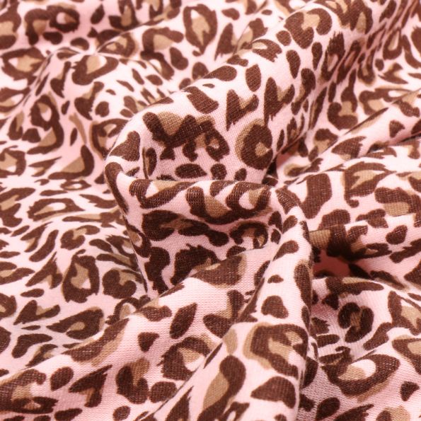 Tissu Sweat envers polaire Leopard Love sur fond Rose - Par 10 cm